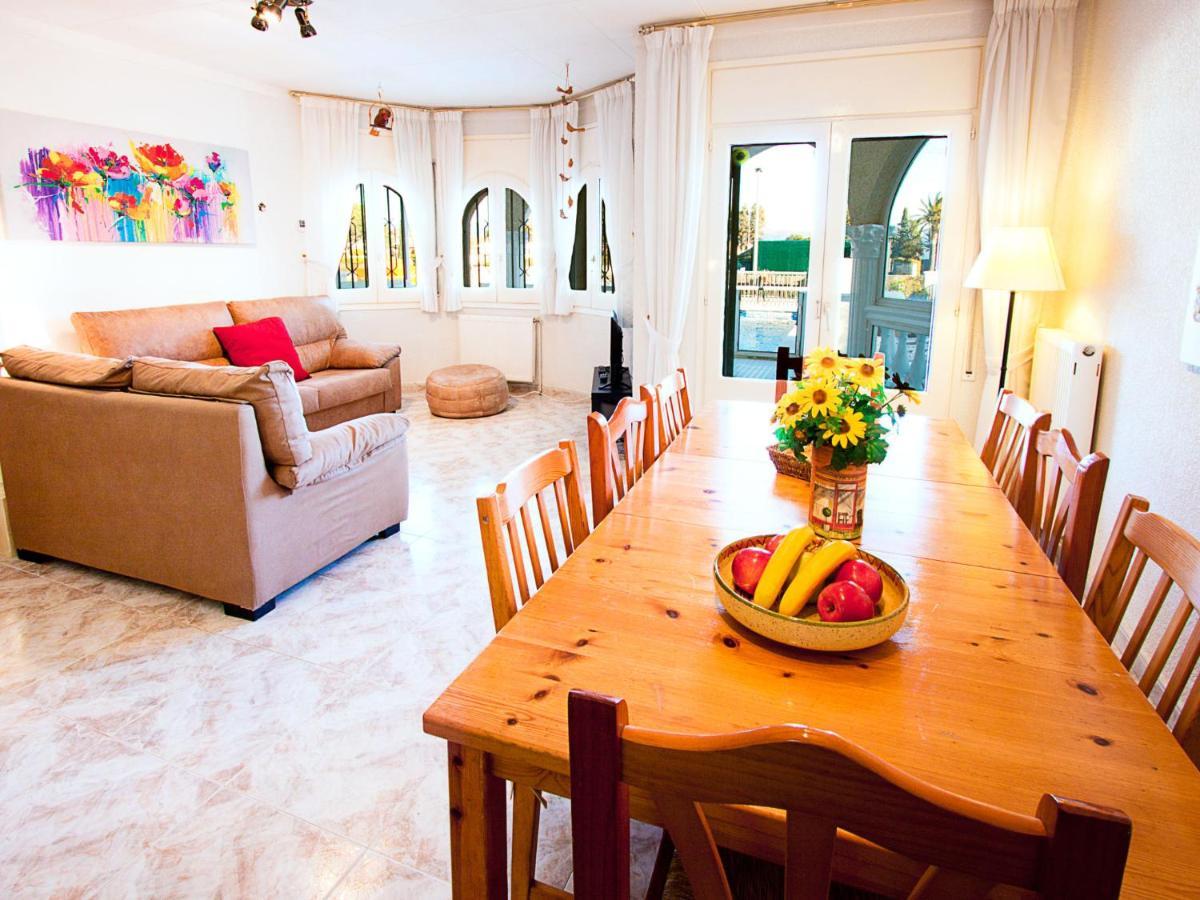 Holiday Home Requesens Canal Empuriabrava Zewnętrze zdjęcie